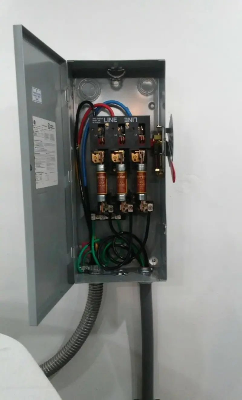 Three-phase disconnect switch installed for Smoke Detector Installation in Nibley